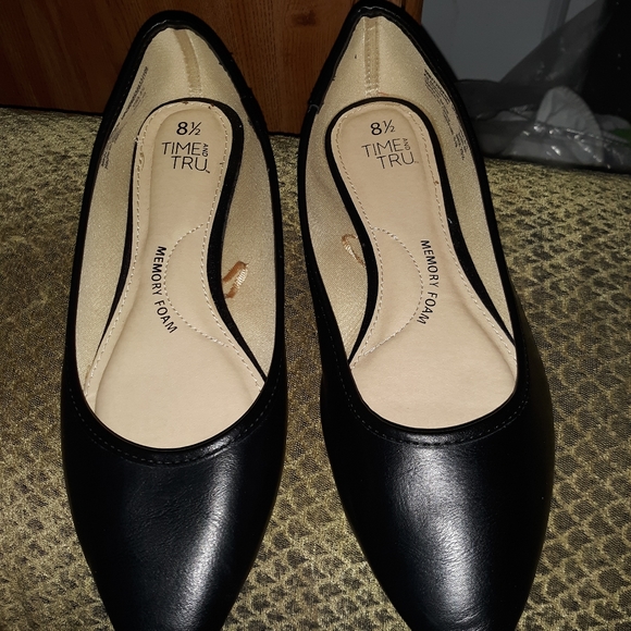 ✔Women's flats - Picture 1 of 2